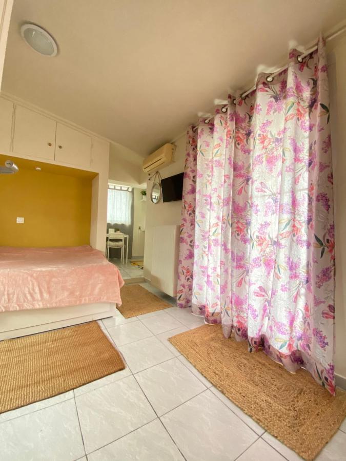 Private Apt. Acropolis View. Top Floor. Koukaki 아테네 외부 사진